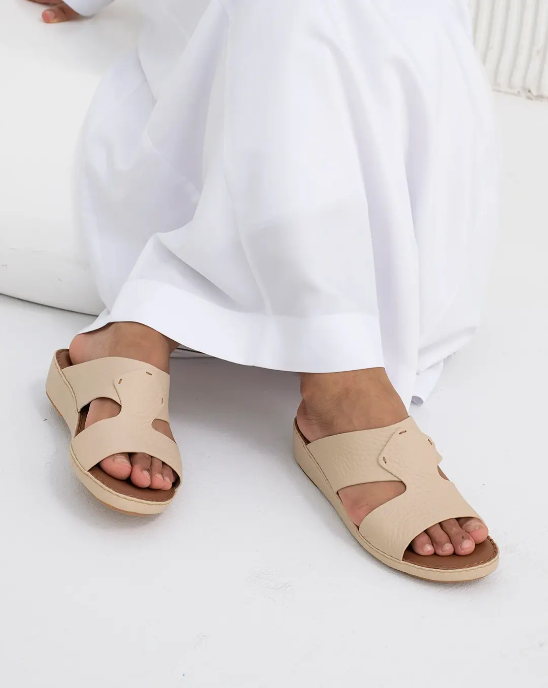 Elegant and Comfortable Arabic Slippers